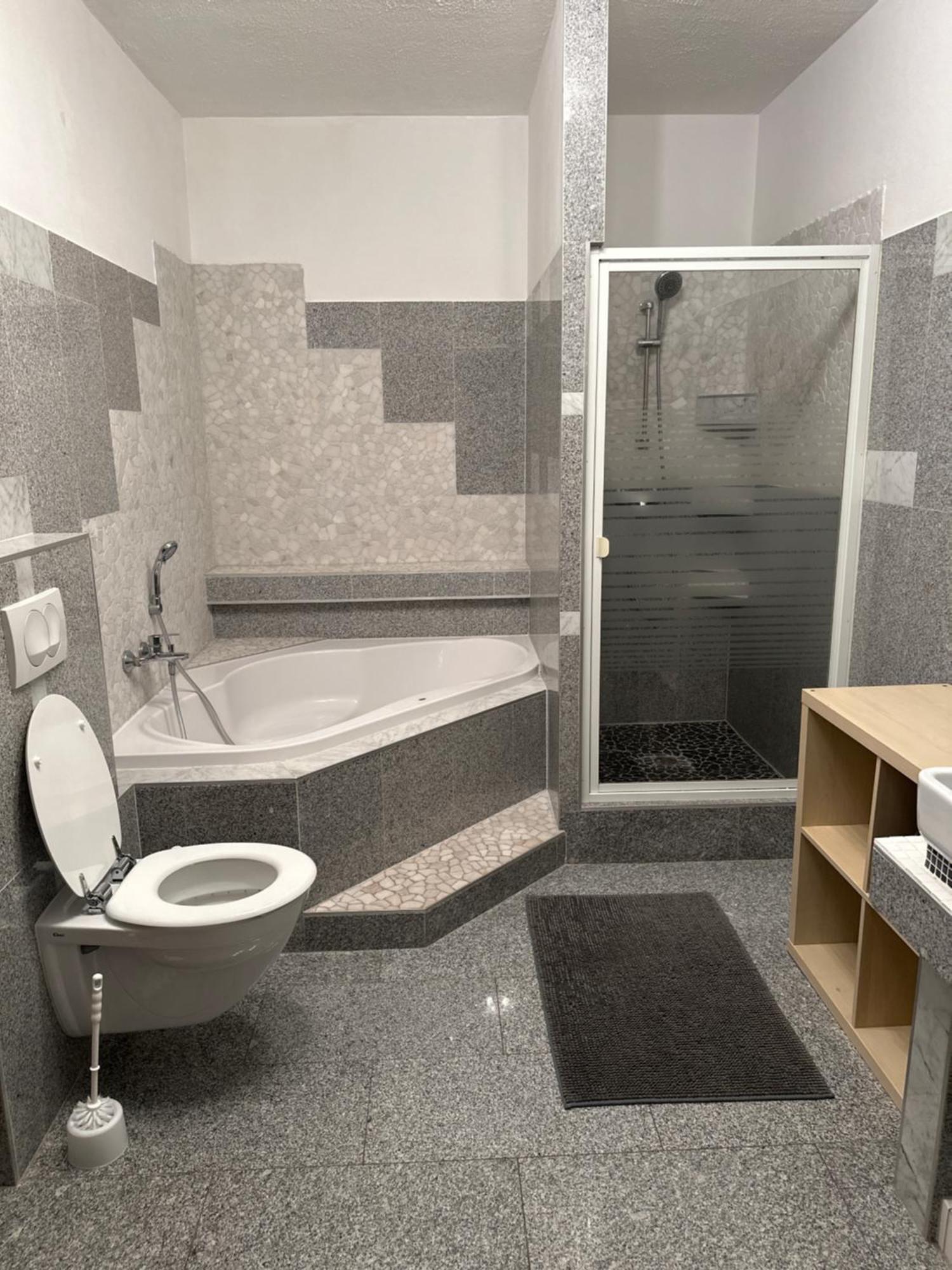 Ankas Ferienwohnung 2 Bexbach Exteriör bild